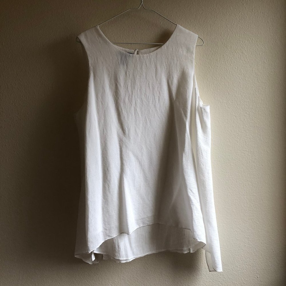 NWOT | Sleeveless Asymmetric Layered Top